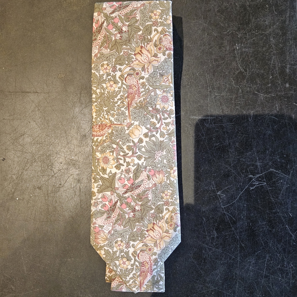 Floral Patterned Tie